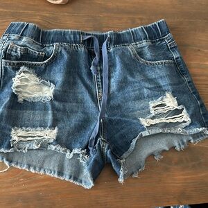 Ymi Jean shorts size medium